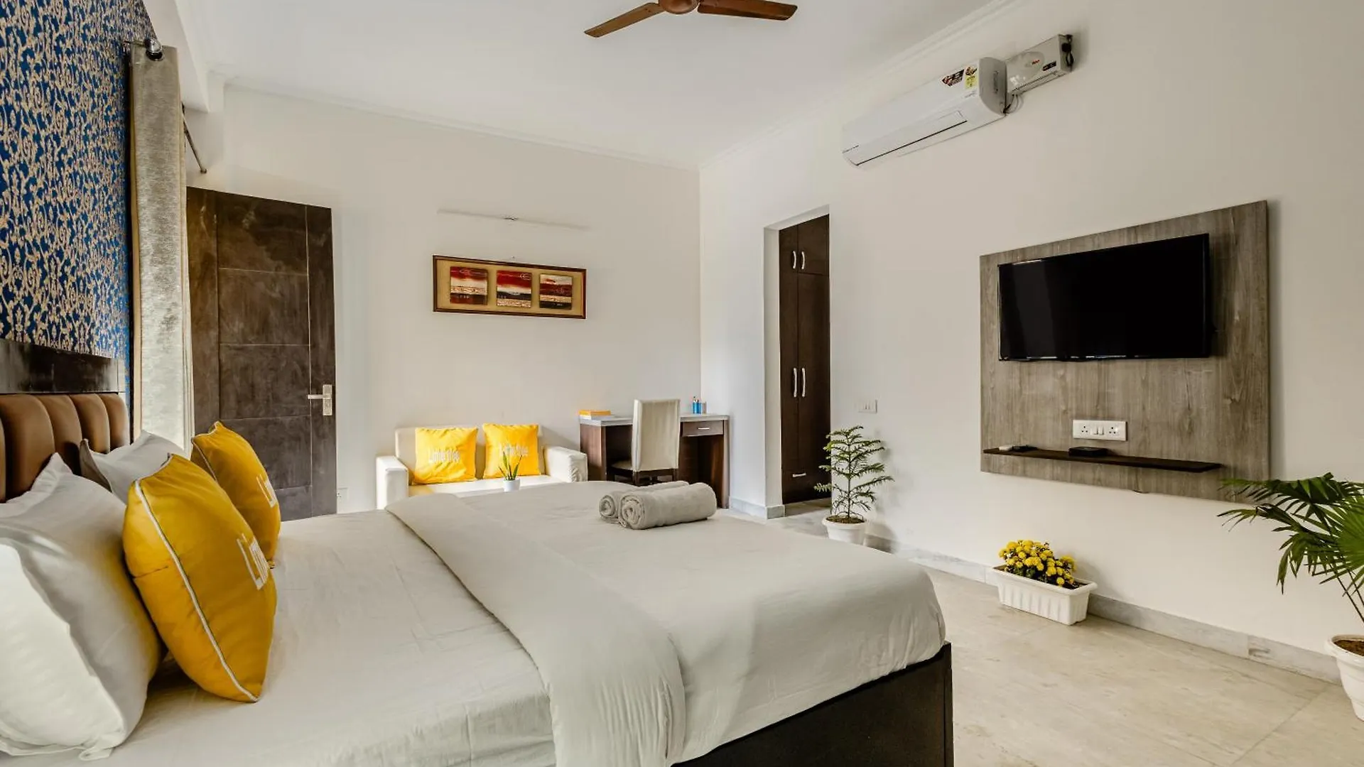 Lime Tree Hotel - Golf Course Road, Sector-43, Gurugram 구르가온